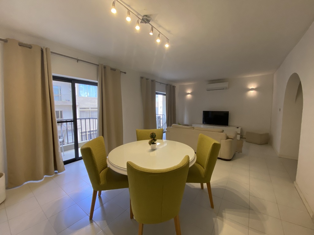 P_004302_St.Julians_Apartment_fo
