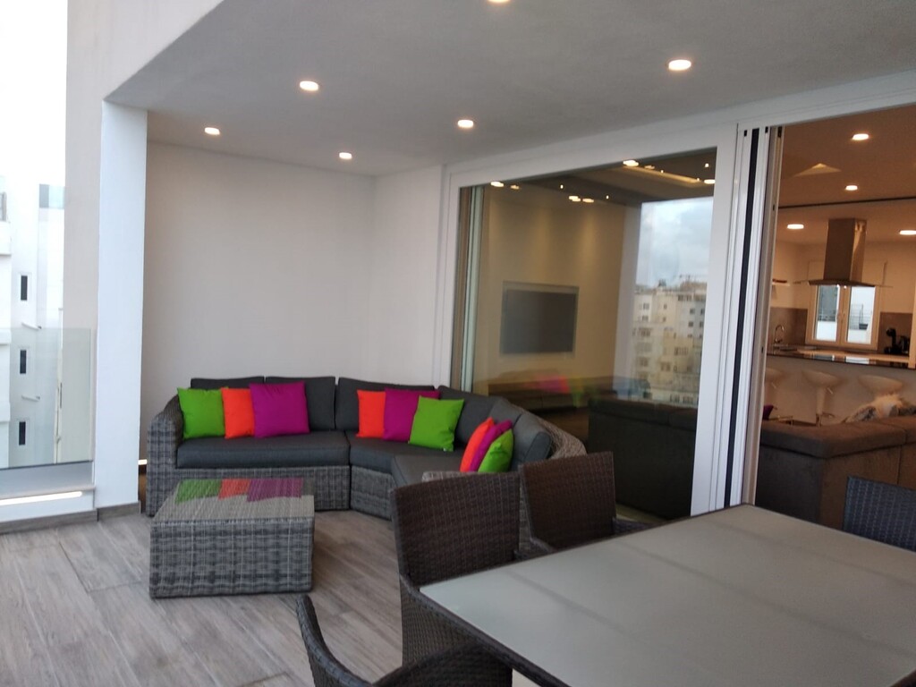 P_004327_Modern_terrace.jpg
