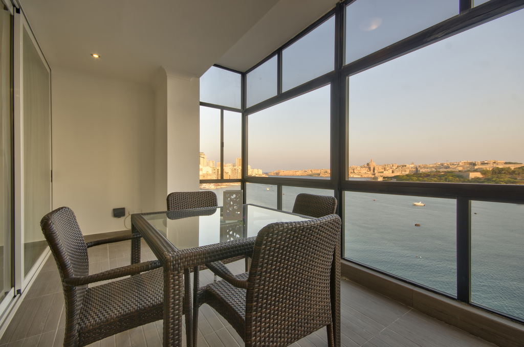 Sliema, Furnished Apartment's Image 9