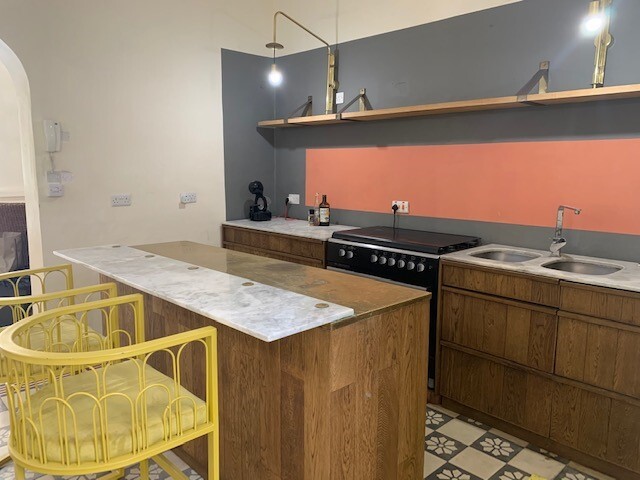 P_004404_Sliema_Townhouse_for_rent_kitchen_breakf