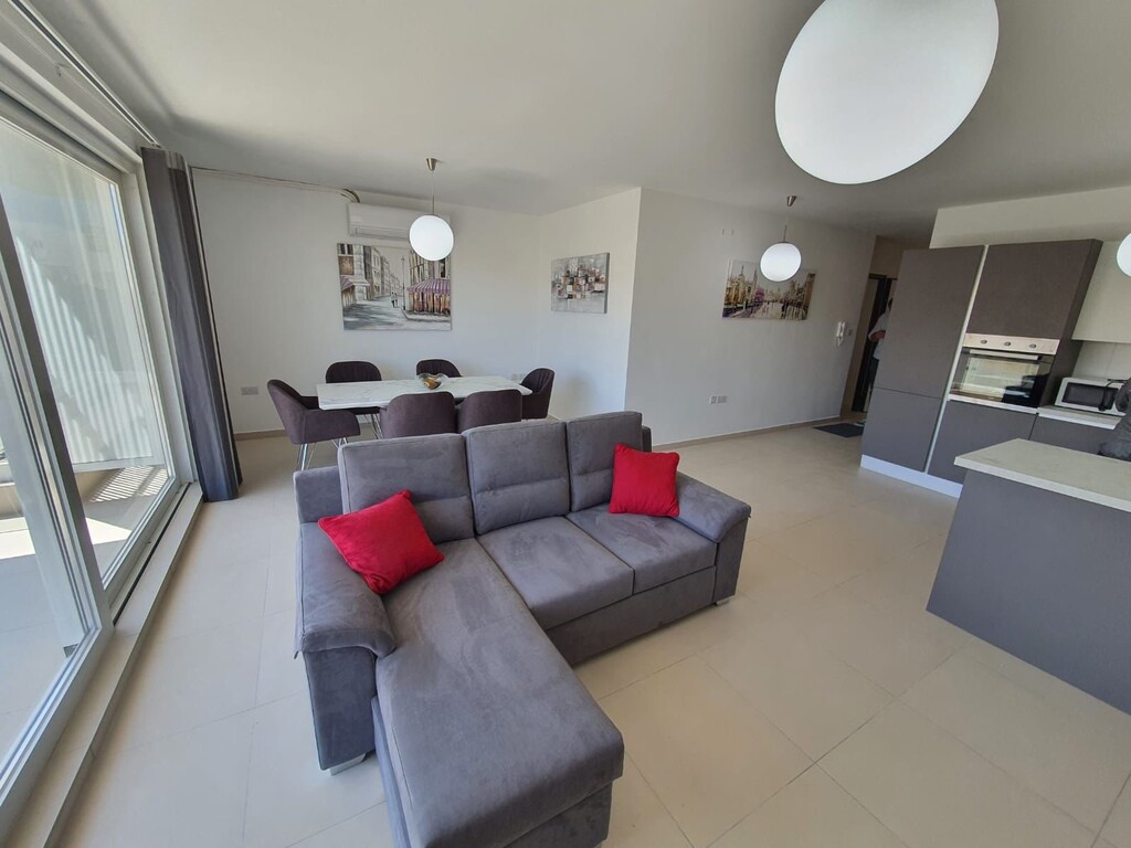 Swieqi-apartment-to-let-furnished-property-oyster-christies