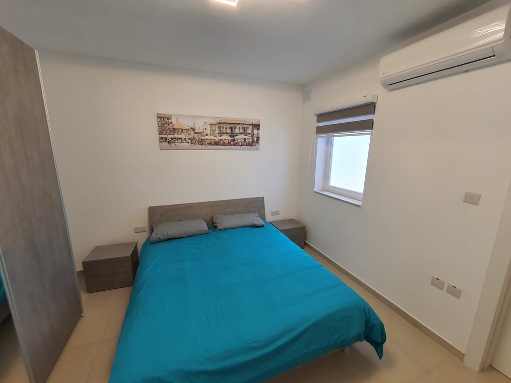 Swieqi-apartment-to-let-safe-area-oyster-christies
