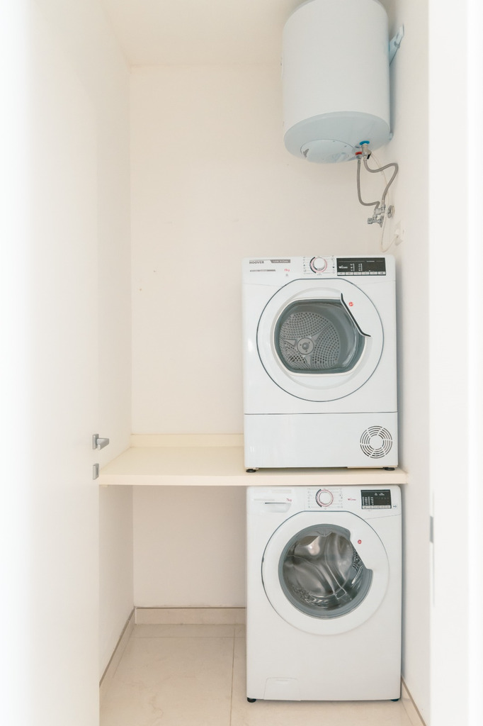 Mosta, Furnished Penthouse's Image 5