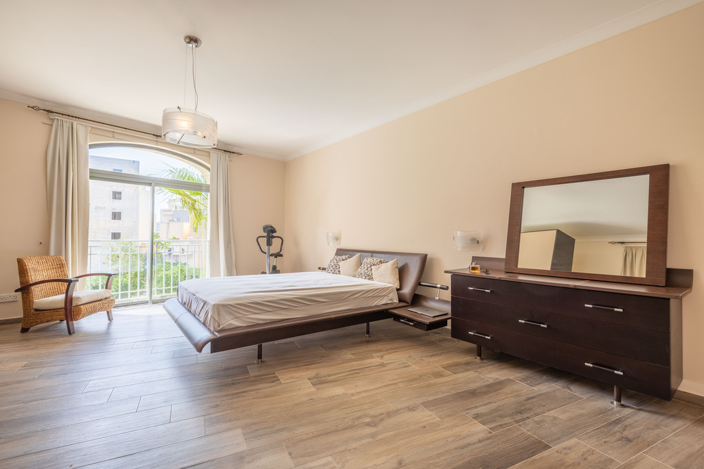 Portomaso, Furnished Apartment's Image 10