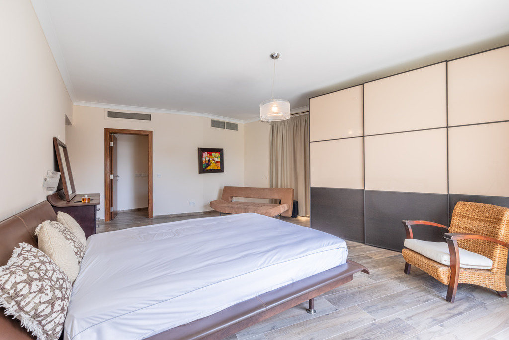 Portomaso, Furnished Apartment's Image 12