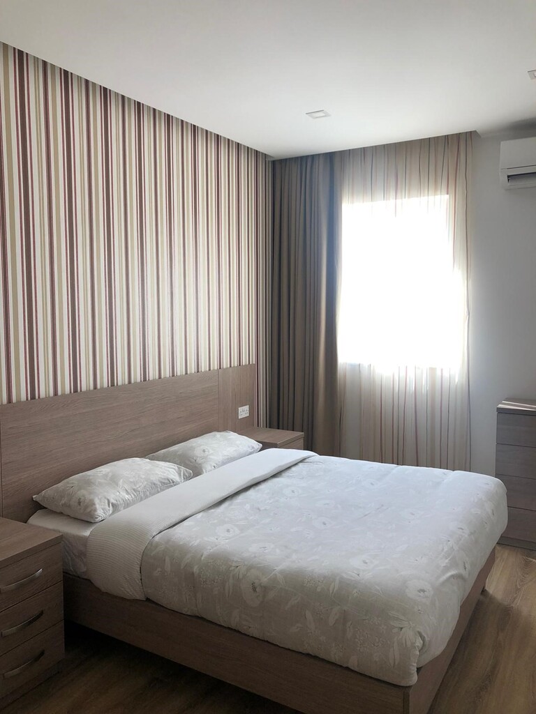 P_004570_St._Julians_Apartment_f