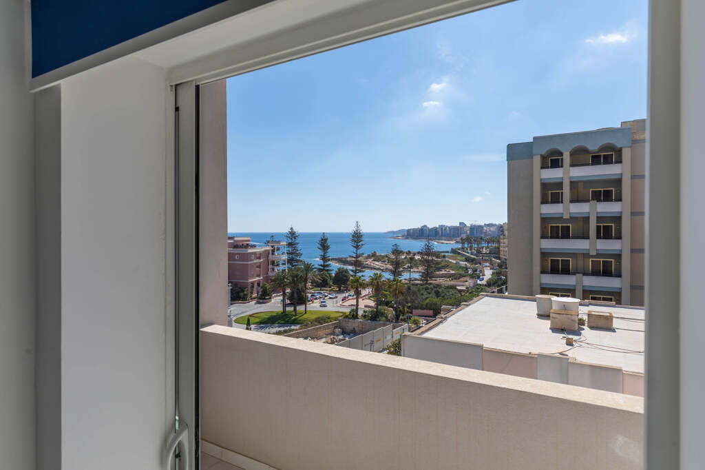 St Julians, Furnished Apartment's Image 10