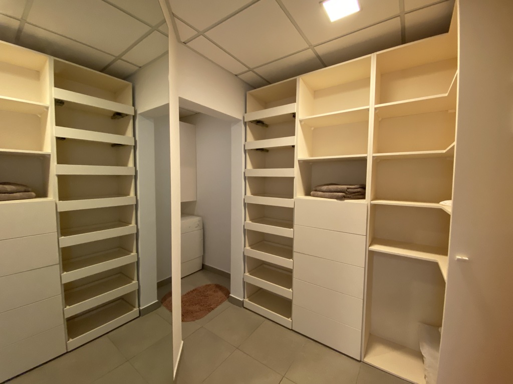 Portomaso, Furnished Duplex Apartment's Image 4