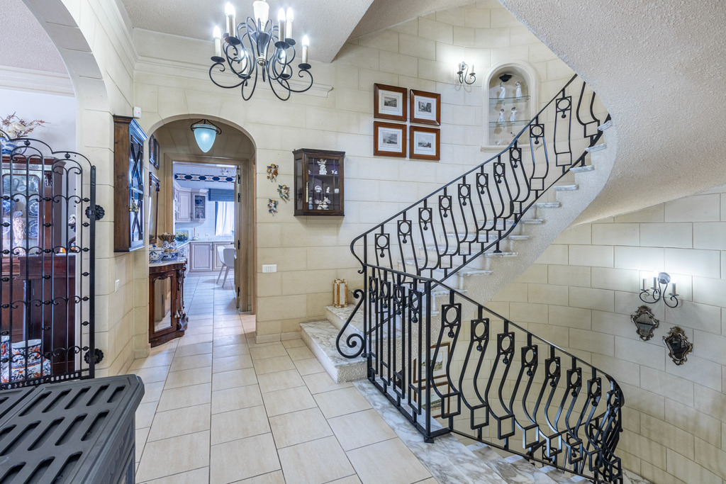 Ibragg Furnished Detached Villa's Image 12