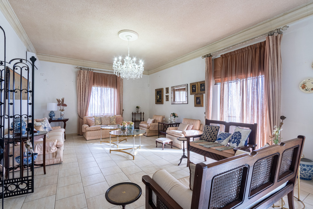 Ibragg Furnished Detached Villa's Image 3