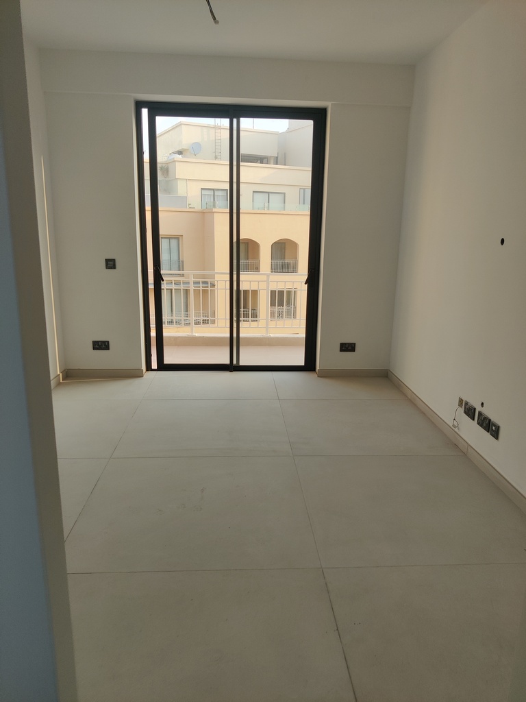 P_004716_St.Julians-penthouse-fo