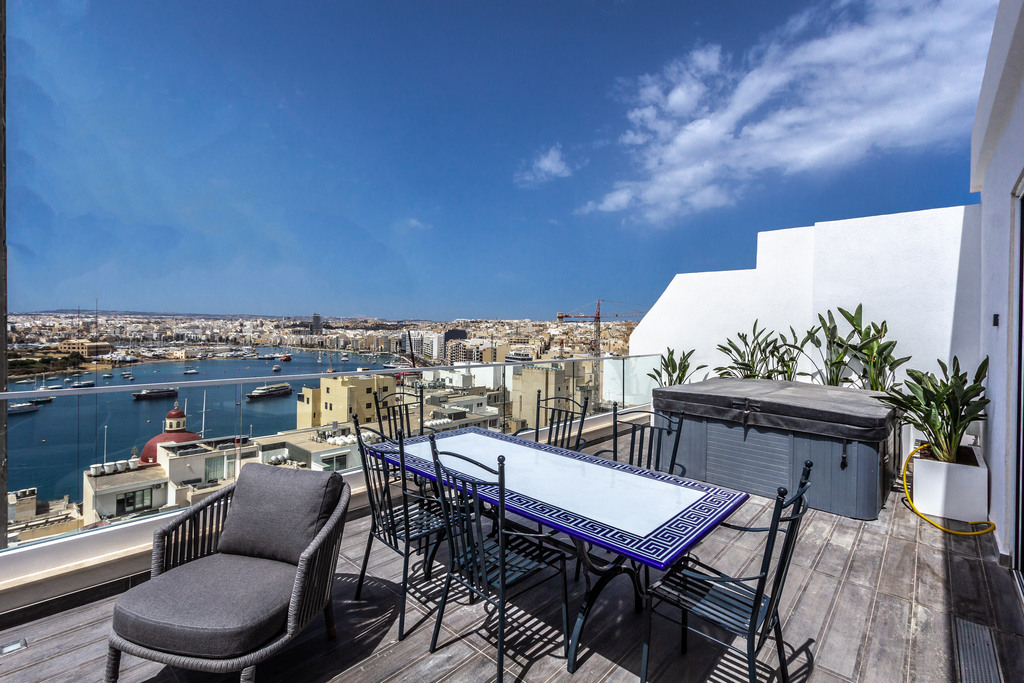 P_004799_Sliema-penthouse-to-let