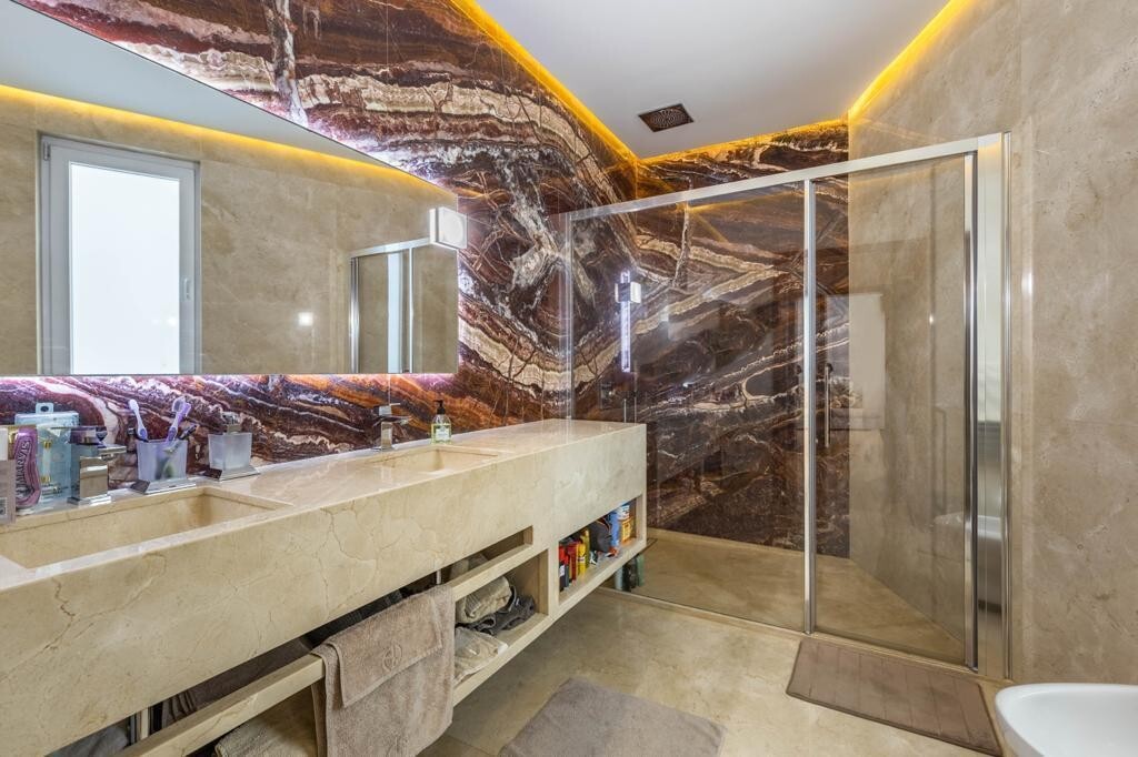 Sliema Furnished Apartment's Image 10