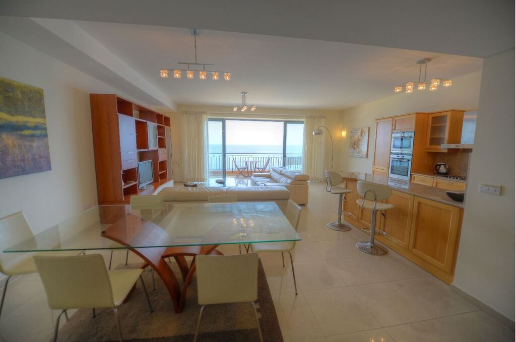 Sliema, Furnished Apartment's Image 3