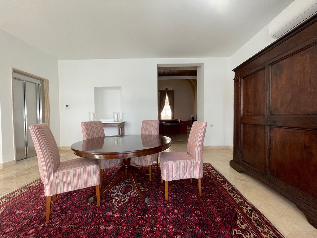 Valletta, Furnished Duplex Maisonette's Image 11