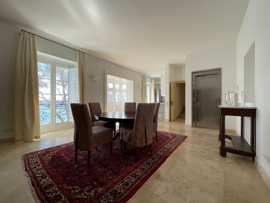 Valletta, Furnished Duplex Maisonette's Image 9