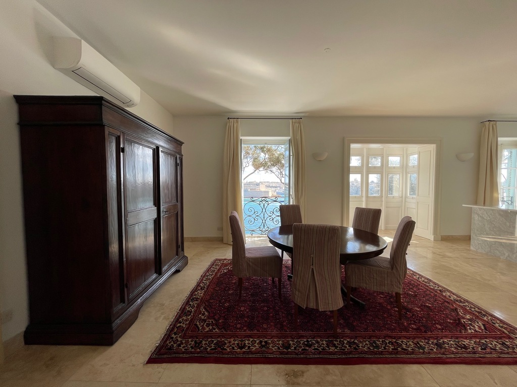Valletta, Furnished Duplex Maisonette's Image 7