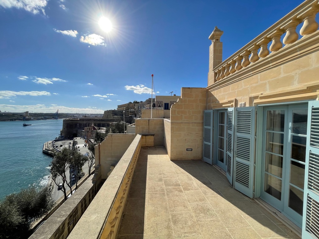 Valletta, Furnished Duplex Maisonette's Image 4