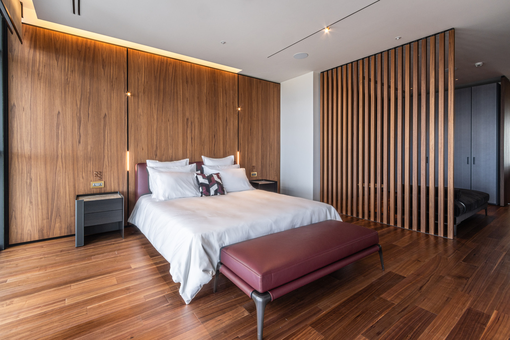 Pendergardens Luxury Furnished Duplex Penthouse's Image 14