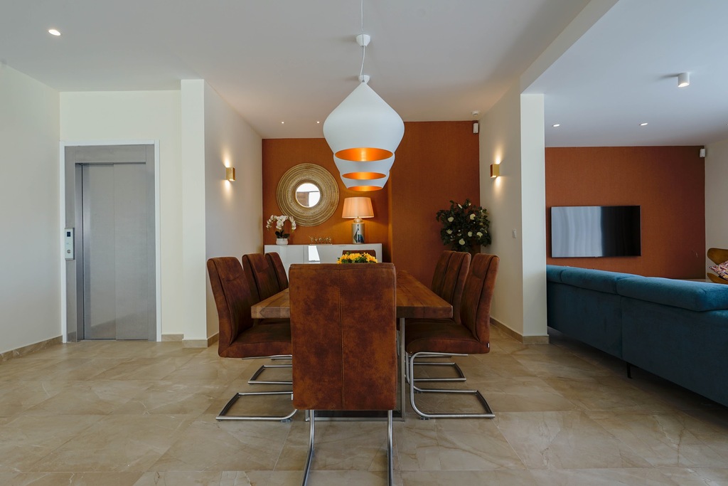 Ibragg, Furnished Semi-detached Villa's Image 4