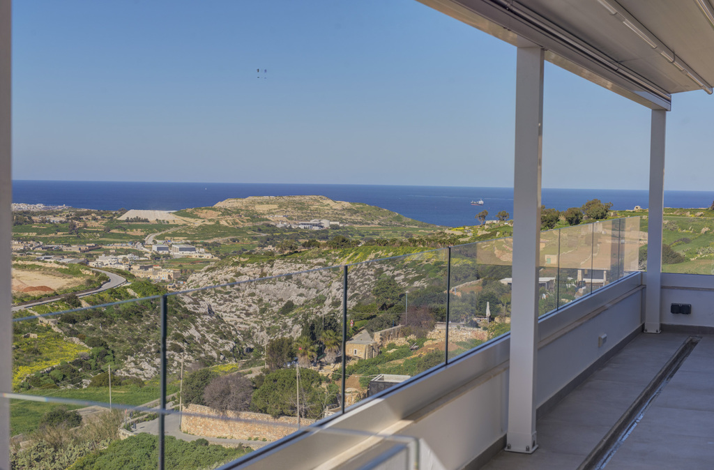 Gharghur_penthouse_to_let-4-oyster_christie's