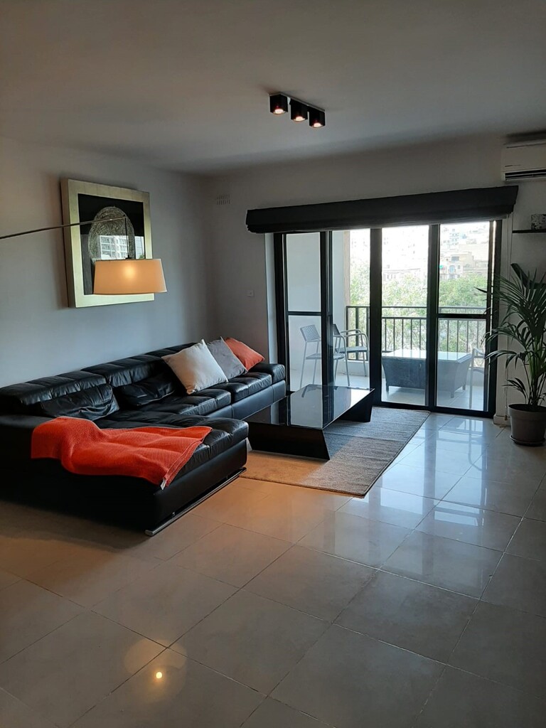 P_005134_Pieta-apartment-to-let-