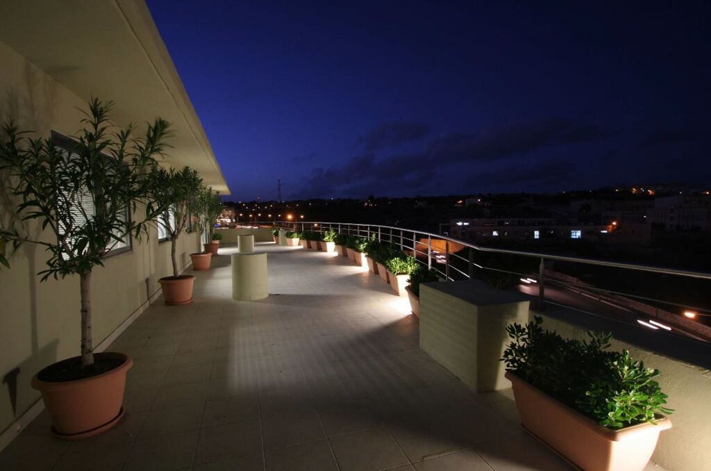 P_005223_Birkirkara-office-to-le