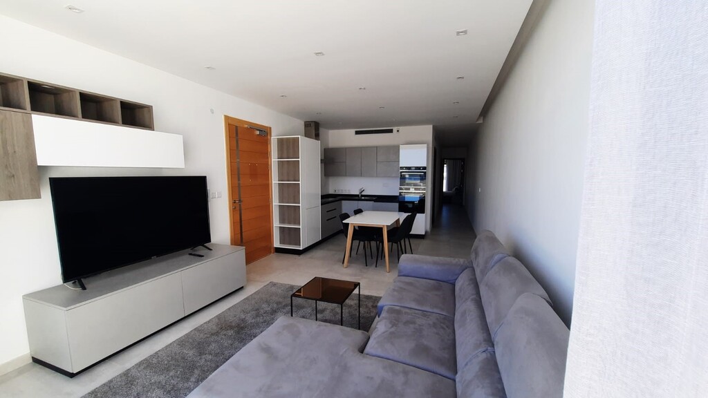P_005284_Sliema-penthouse-to-let