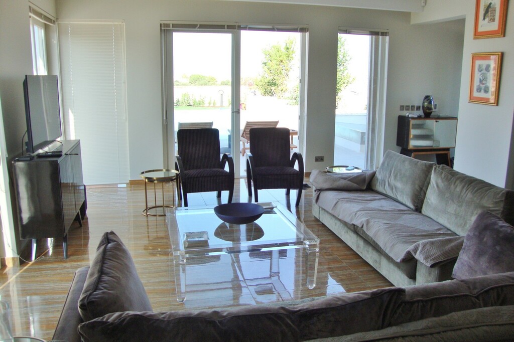 Siggiewi Furnished Detached Villa's Image 14