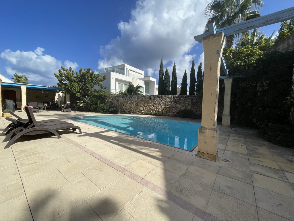 P_005344_Madliena-villa-to-let-1