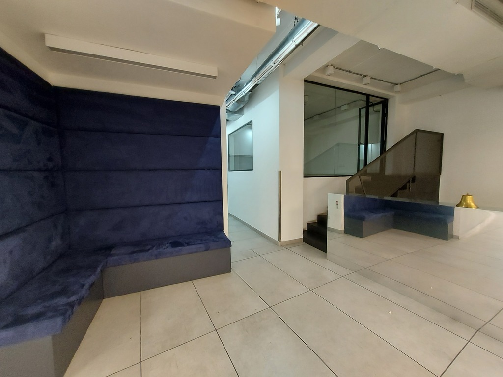 P_005348_Paceville-office-to-let