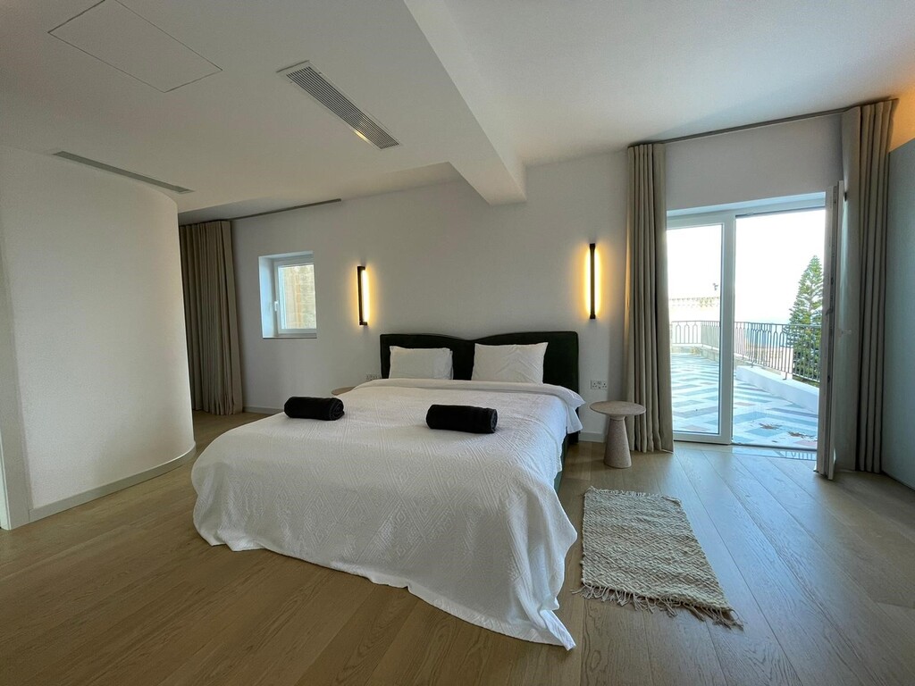 Madliena, Furnished Villa's Image 9