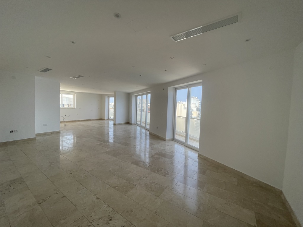 P_005371_Sliema-apartment-for-sa