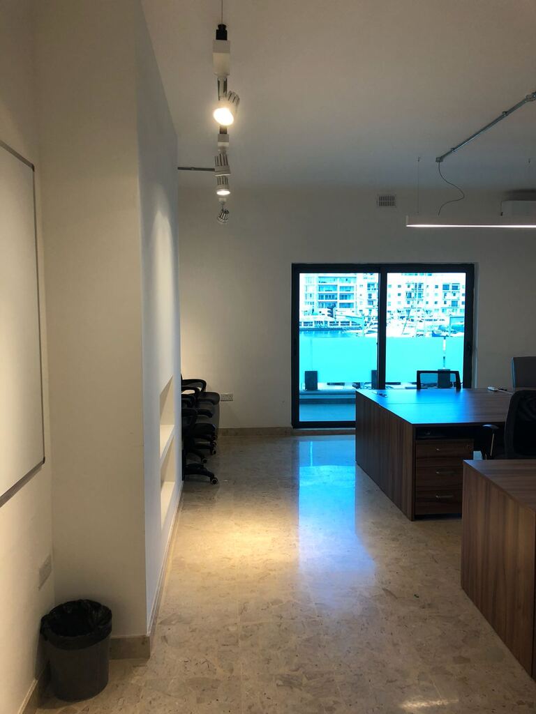 Pieta, Fully Equipped Office's Image 4
