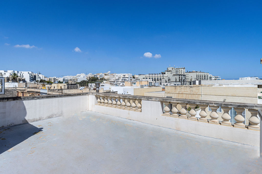 Sliema Finished Duplex Maisonette's Image 10