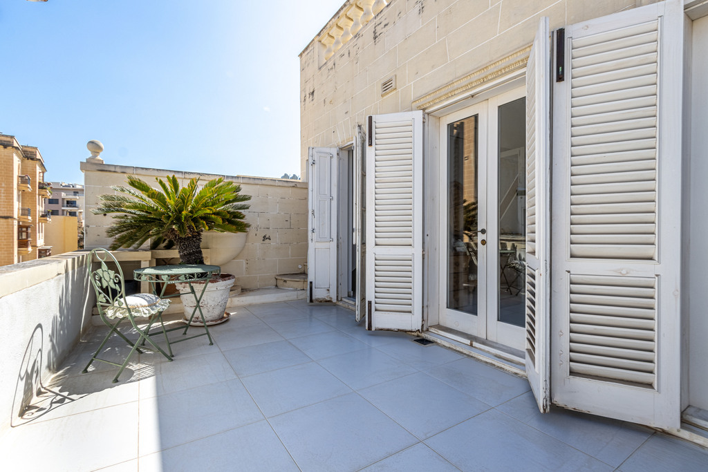 Sliema Finished Duplex Maisonette's Image 9