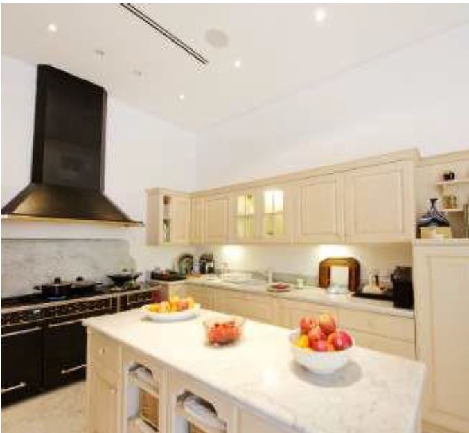 Sliema, Converted Town House's Image 4