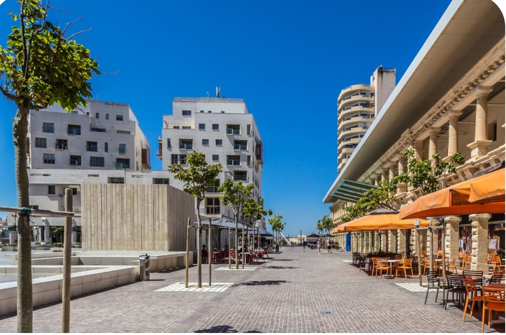 P_005480_Tigne-point-office-to-l