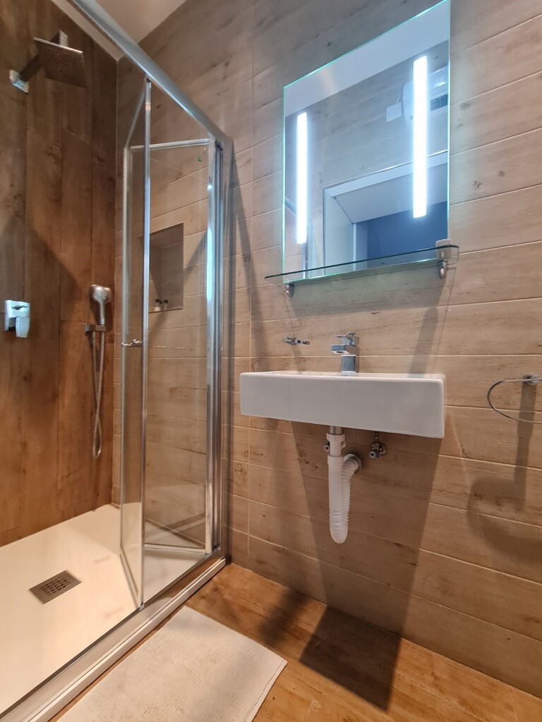 Ibragg, Furnished Villa's Image 13