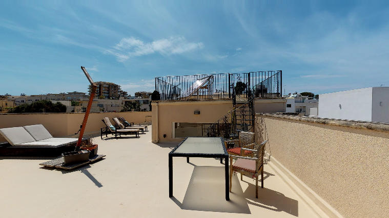 St Julians, Furnished Maisonette's Image 14