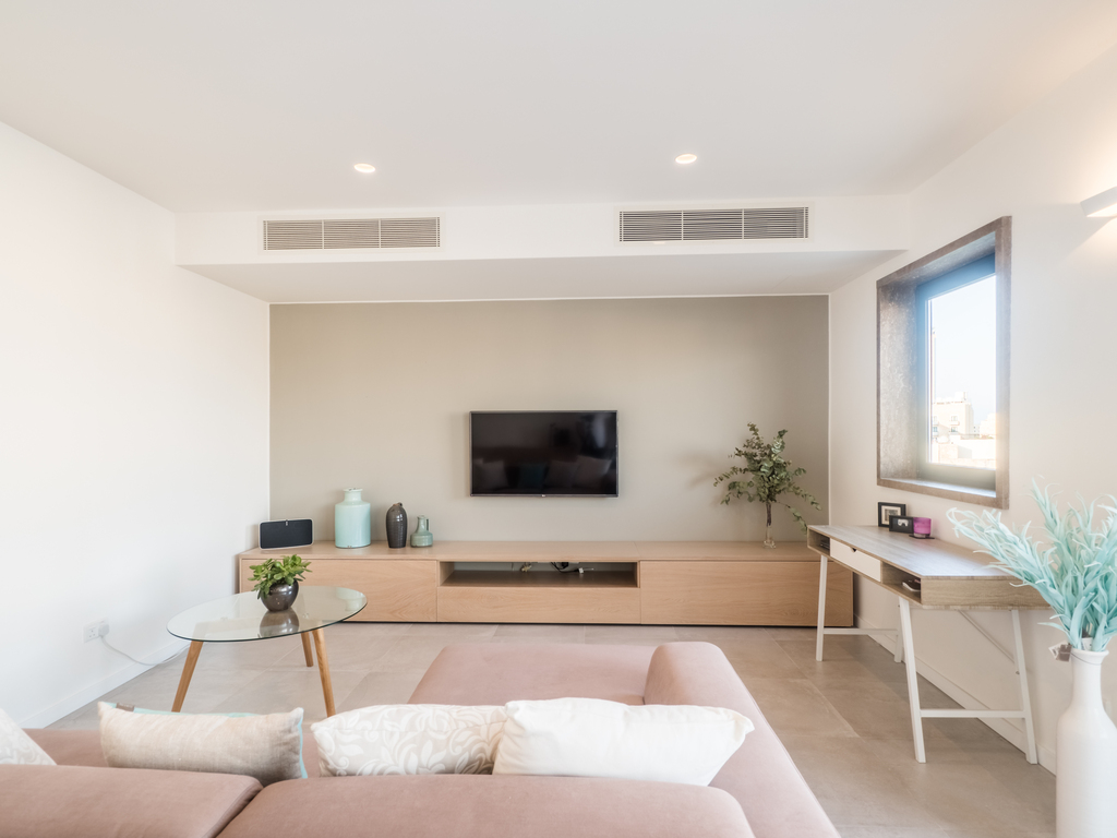 St Julians, Furnished Duplex Penthouse's Image 10