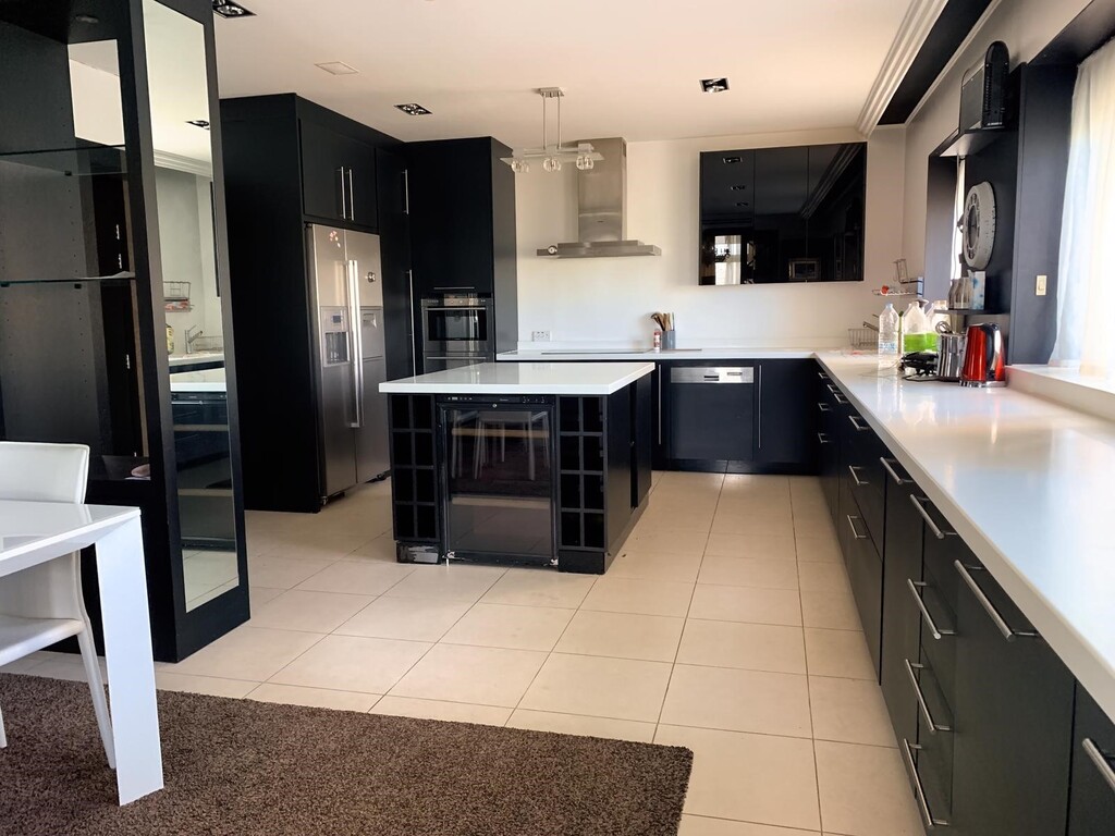 Tigne Point, Furnished Apartment's Image 5