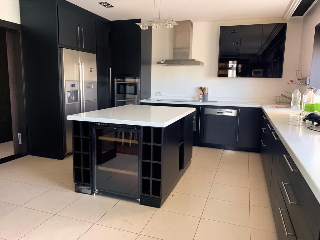 Tigne Point, Furnished Apartment's Image 8