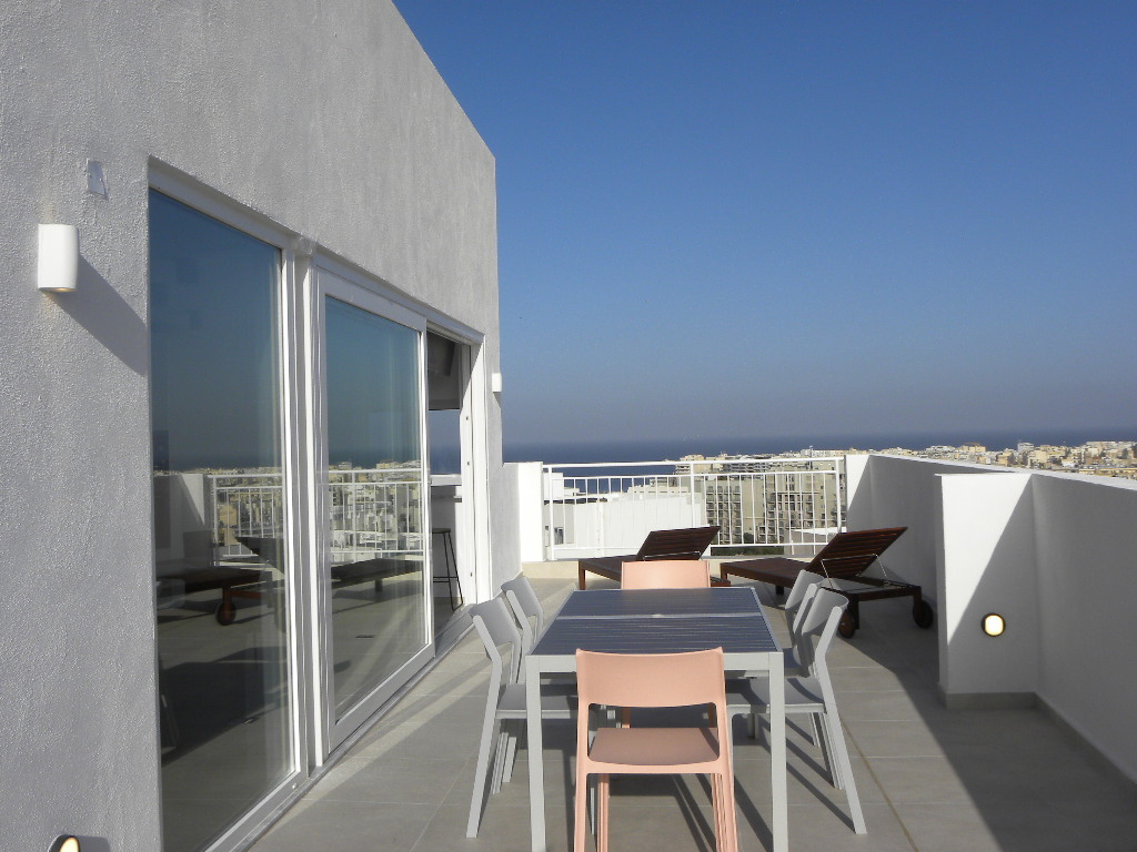 P_005562_St.Julians-penthouse-to