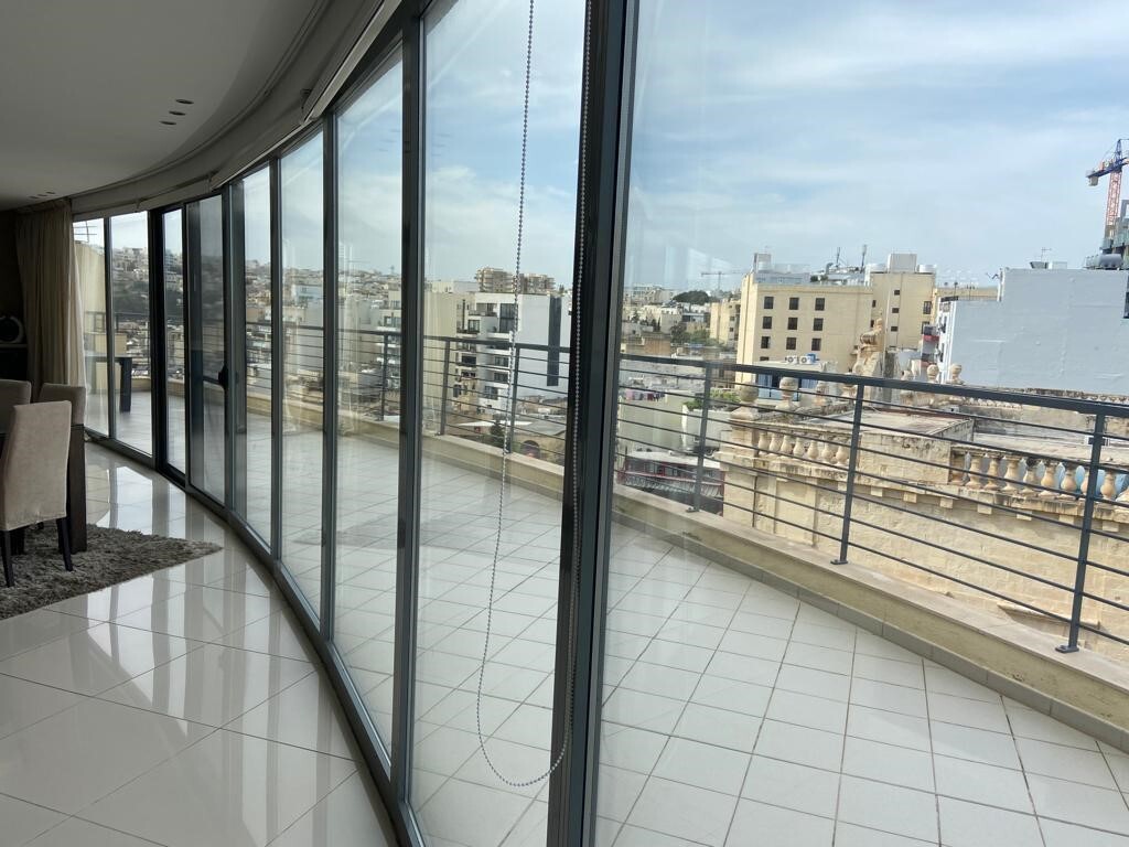P_005582_Portomaso-penthouse-to-