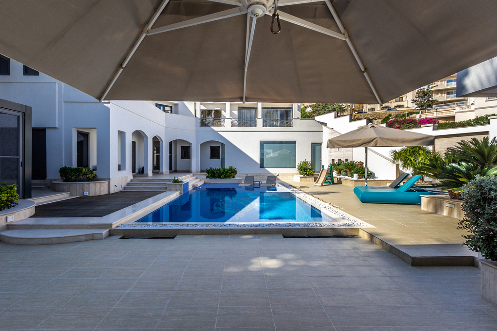 Santa Maria Estate Furnished Detached Villa's Image 5