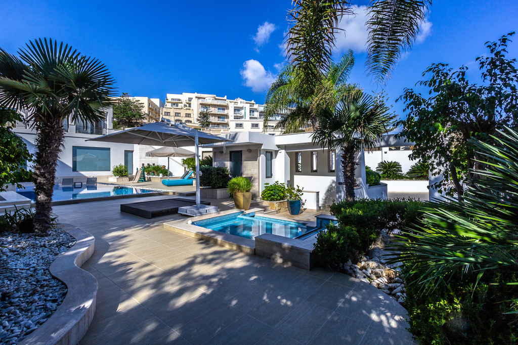 Santa Maria Estate Furnished Detached Villa's Image 6