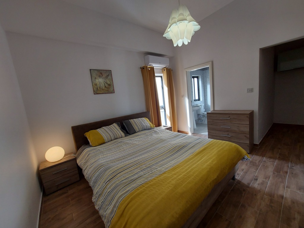 Sliema, Furnished Apartment's Image 9