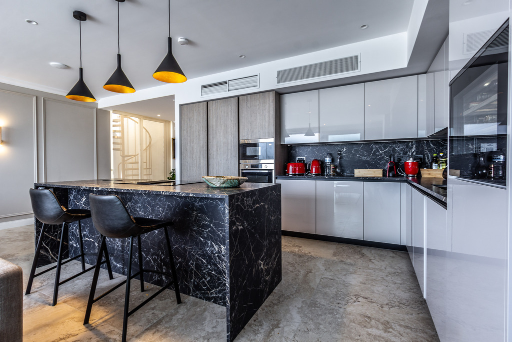 Sliema, Furnished Penthouse's Image 10