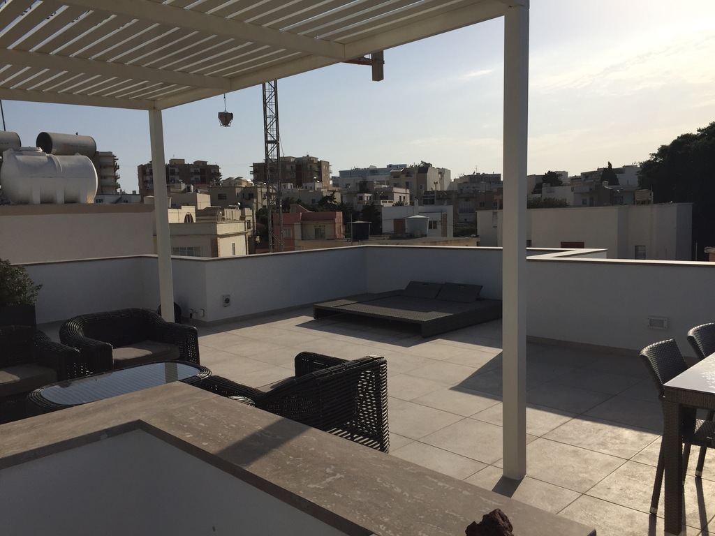 P_005646_St.Julians-penthouse-to